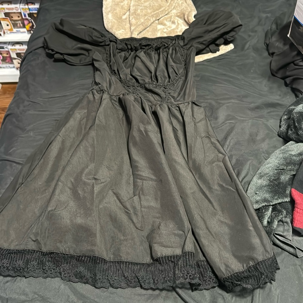 Black poofy dress